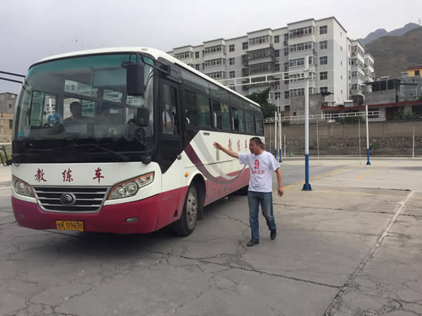 做到兩點(diǎn)，輕松考試，順利拿證