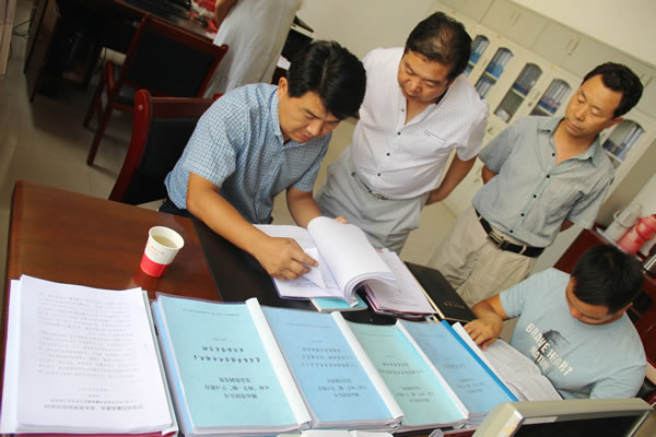 市交通運輸局黨組書記、局長馬潤同志對隴運集團公司全面從嚴(yán)治黨及黨風(fēng)廉政建設(shè)進行專題調(diào)研