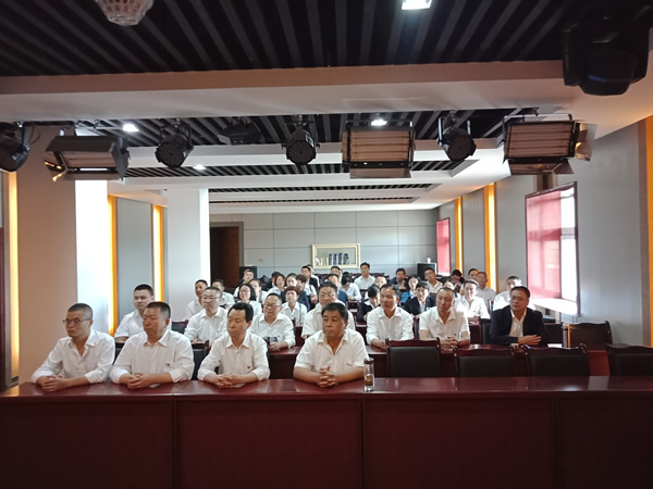 隴運集團公司黨委開展“不忘初心、牢記使命”紀念建黨98周年主題黨日活動