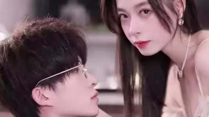 離婚后，夫人成了千億大佬(全集)