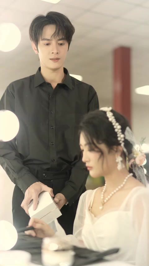 換臉歸來，我讓總裁跪地求饒(全集)